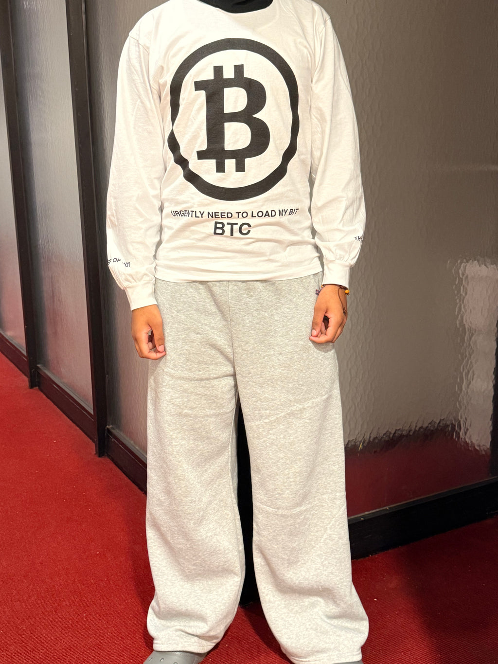 URGENTLY NEED TO LOAD MY BTC LONGSLEEVE
